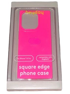 Heyday Square Case for Apple iPhone 15 Pro MagSafe Neon Pink
New in Box
